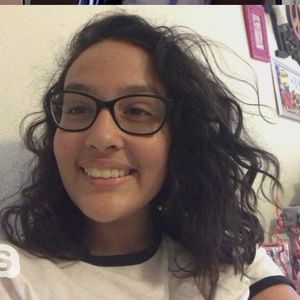 Meet your Posher, Hannah